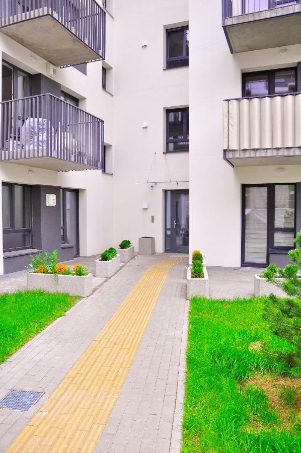 Apartments Franny'S Bees Вильнюс Экстерьер фото